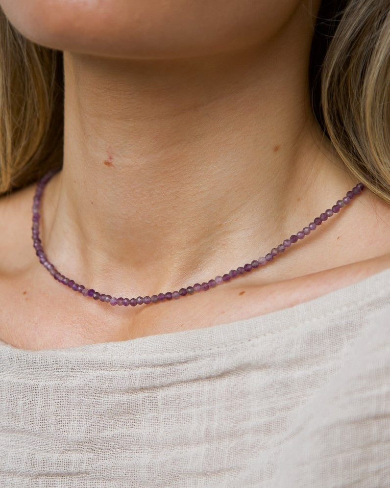Collar de jade Avi